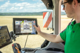 TERRASEM_Profiline_NewHolland_3251-1